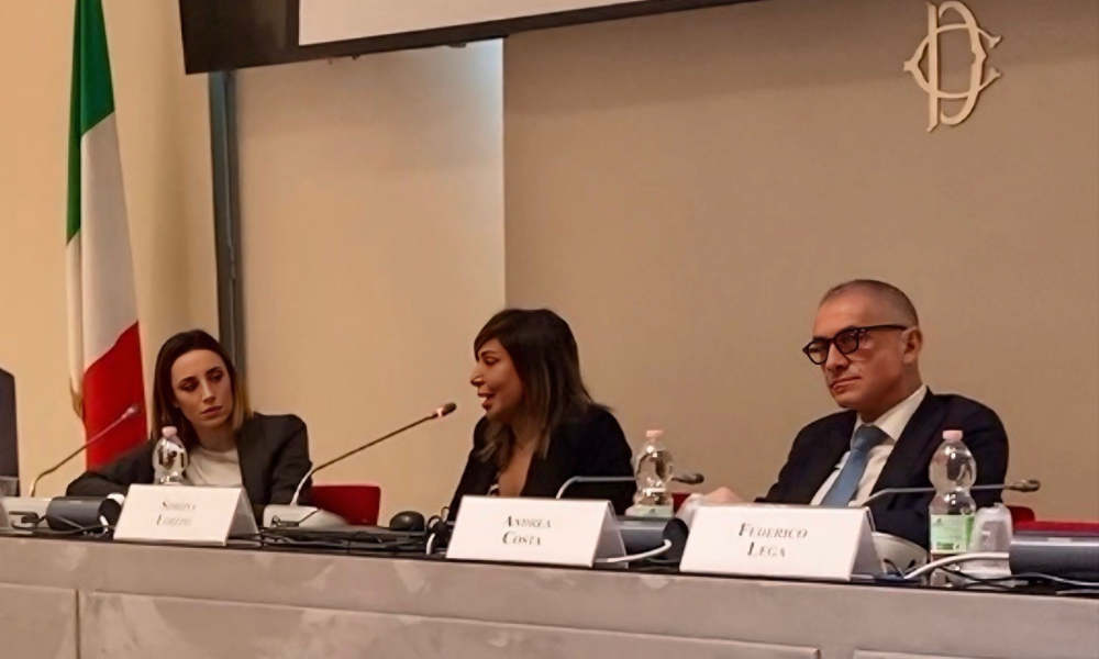 L'On. Simona LOIZZO promotrice dell'evento e il Consigliere per il PNRR Andrea COSTA