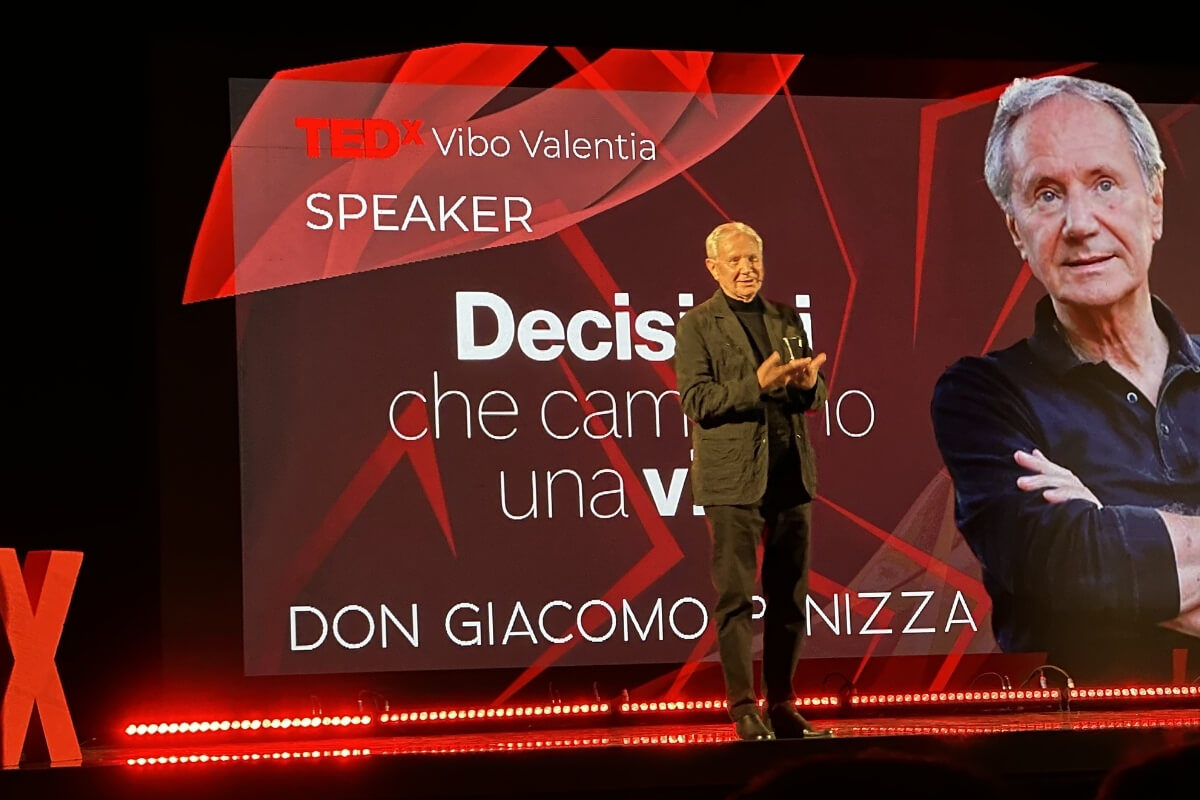 TEDxViboValentia Don Giacomo Panizza